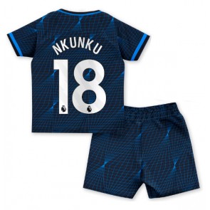 Chelsea Christopher Nkunku #18 Replika Babytøj Udebanesæt Børn 2023-24 Kortærmet (+ Korte bukser)